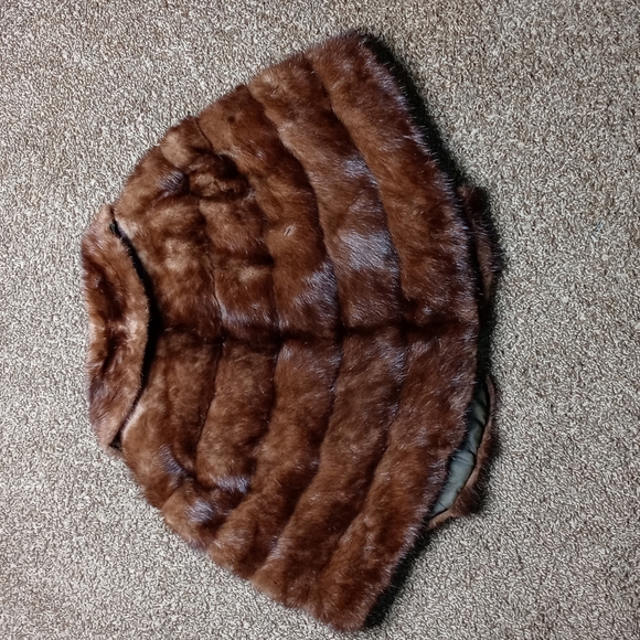 Vintage Gimbel Brothers Fur Stole / Shawl - Picture 10 of 17